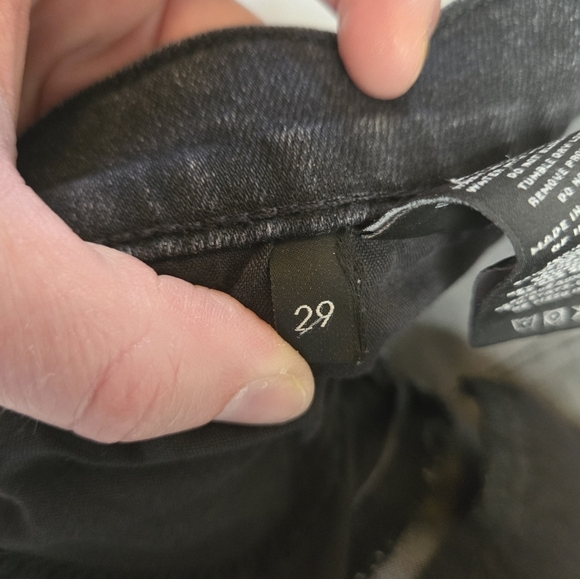 🖤 J Brand Mia Vagabond Distressed Denim Shorts | Black | Size 29 - Picture 4 of 9